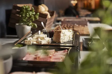 Hotel Oasia Aarhus City Отели рядом с достопримечательностью «DoKK1»