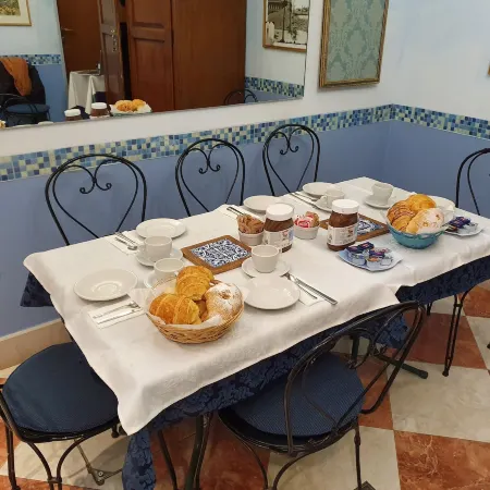 Residenza Degli Angeli Отели рядом с достопримечательностью «Сан-Поло»