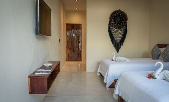 Moonshine Tulum Hotel & Hostel