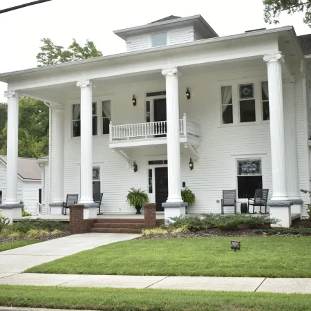 Sparrow Grove Manor
