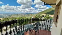 Hotel El Curro - Mountain view