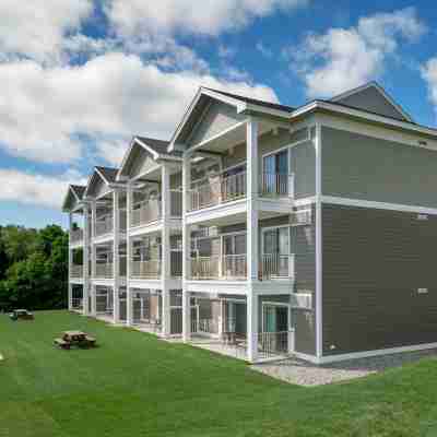 Steele Hill Resorts Hotel Exterior