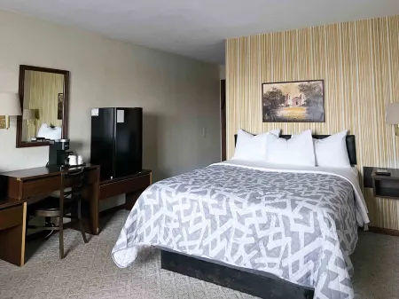 The Trail Inn - Slayton, MN - Hwy 59