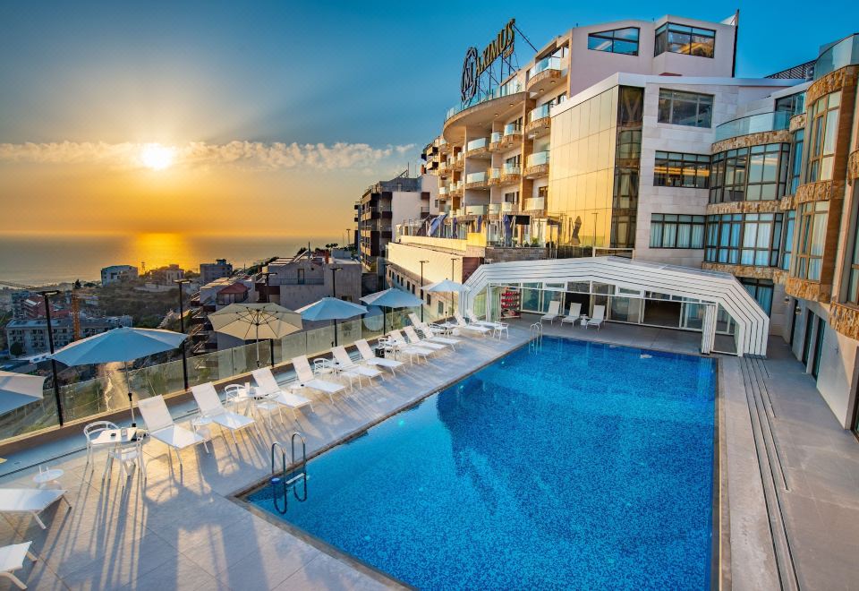 hotel overview picture