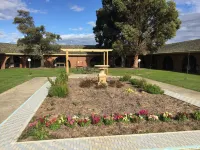 Bell Tower Inn Hotels in Alfredton