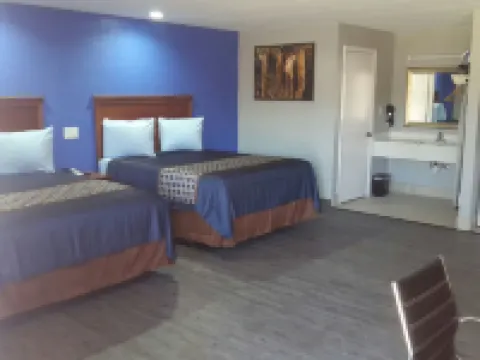 Paris Inn and Suites Hotels in Paris