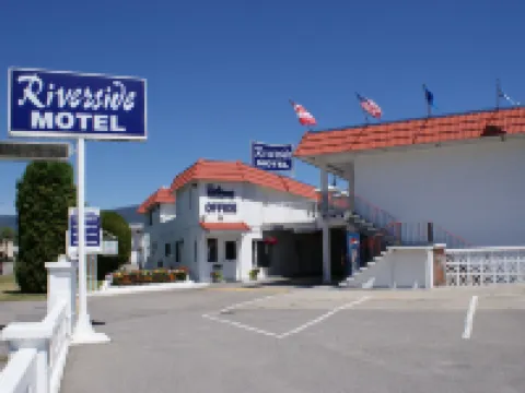 リバーサイド モーテル ペンティクトンのホテル