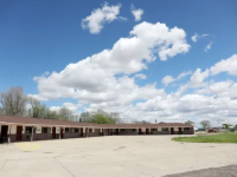 Raine Motel Hotels in Cherry County