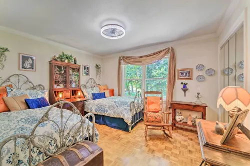 Dobson Getaway w/ Private Pool & Game Room! - Homestays
