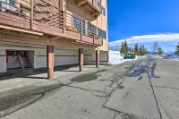 Near Hiking: Mtn-View Condo in Silverthorne! Hotels in Silverthorne