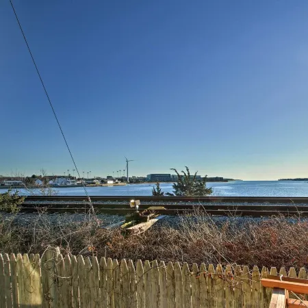 Steps to Cape Cod Canal Pet-Friendly Home