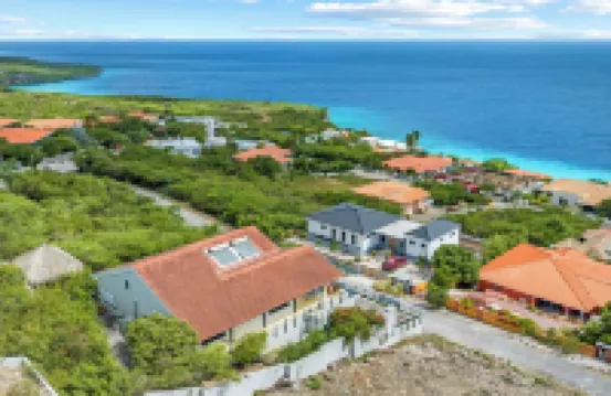 Villa Korsou with Private Pool and Amazing View at Cas Abou Hotel berhampiran Kenepa Beach