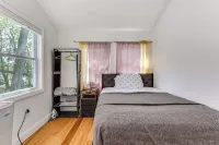 Pet-friendly Home w/ Spacious Yard in Avon! Hotels in Brockton