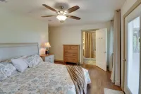 'Bullfrog Bluff' Mountain View Cabin w/ Deck! - 3-Star