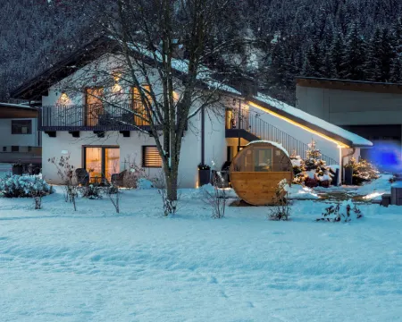 Apartments Hofmann Hotels in Valle Di Casies