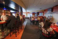 The Newport Harbor Hotel & Marina - bar