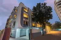 ทรีโบ รอยัล คอมฟอร์ท อทิธี โรงแรมใกล้สนามกีฬาบาเลวาดี