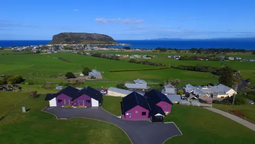 Horizon Deluxe Apartments Hotels in Stanley