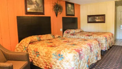 Charles Wesley Motor Lodge Downtown Broken Bow- Hochatown
