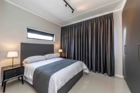 Long & Short Stays with Uncapped Wi-Fi & Security Отели в г. Брайанстон