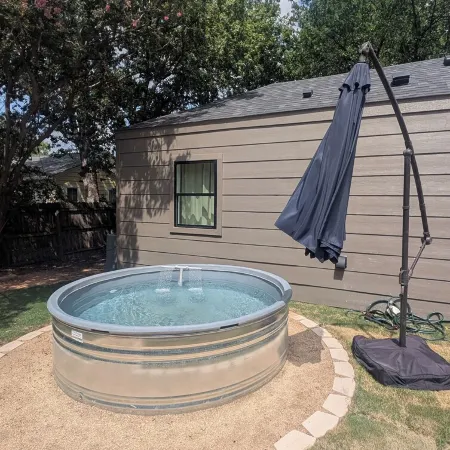 Round Rock Rewind - Cowboy Pool, Fire Pit & Chill Vibes Kalahari DT Round Rock