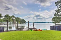 Waterfront Home ~ 4 Mi to Oaklawn Racing Casino! - Parking