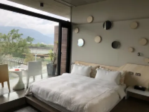 One Piece B&B 둥산 기차역 주변 호텔