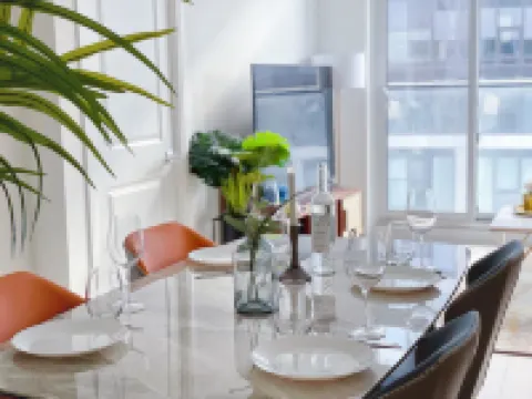 INFIVILLA Suites Eaton Center