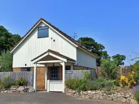 Little Dunley - Vine Lodge Hotels near Mill Marsh Playground
