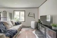 The 1837: Your cozy, pet-friendly escape in the heart of nature Hotels in Portneuf