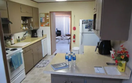 Forest View - 4 bedroom, skiing, fishing, hiking, wildlife. STR permit #1061