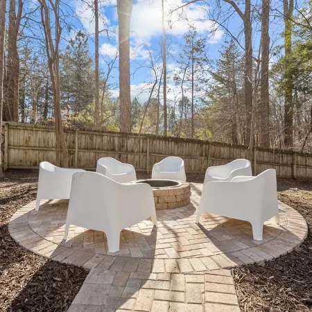 Curated 3BR Boutique Retreat in Cary – Walk to Trails, Close to Downtown