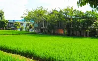Aries Biru Hotel and Villa Các khách sạn ở Jogjogan