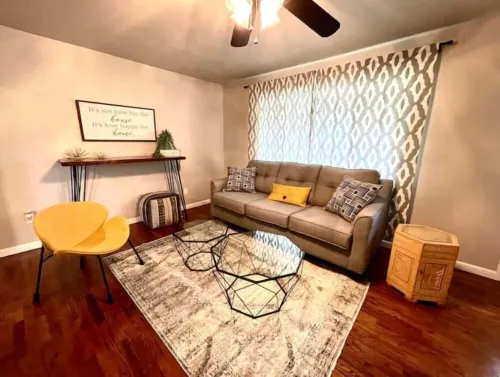 Just like HOME! Comfy KING bed, REMODELED! CLEAN!