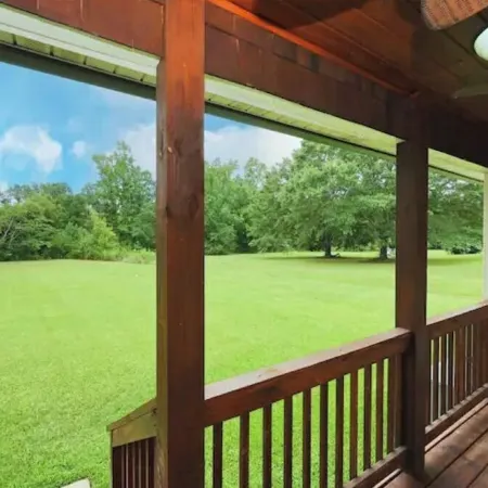 Relax at the Blue Bird - 2Bd/2BA + Easy Parking