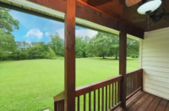 Relax at the Blue Bird - 2Bd/2BA + Easy Parking