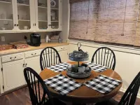 Charming 1930's Euclid Ave Bungalow Hotéis em Laurel