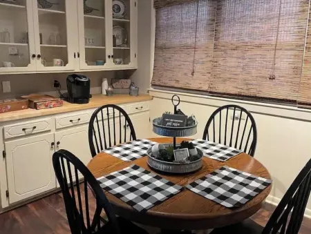 Charming 1930's Euclid Ave Bungalow