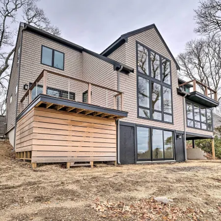 Waterfront Hyannis Home 1 Mi to Ferry and Beach!