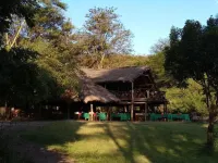 ベースキャンプ マサイ マラ のホテル