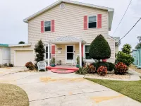 Riverfront Retreat - Pool & Hot Tub - Mins from Beach, Speedway, & Ocean Center!