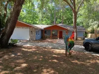 private dock Charming 2-bedroom house with WiFi, AC in peaceful Dunnellon