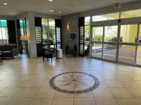 🐬 Exquisite Newly Remodeled Beachfront Apollo Condo 9th Floor with gorgeous view