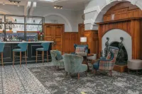 Best Western Chilworth Manor Hotel - Bar
