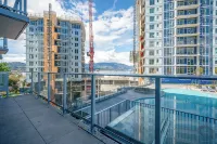 AQUA Corner Unit w Balcony and Amazing View #614 - 景觀
