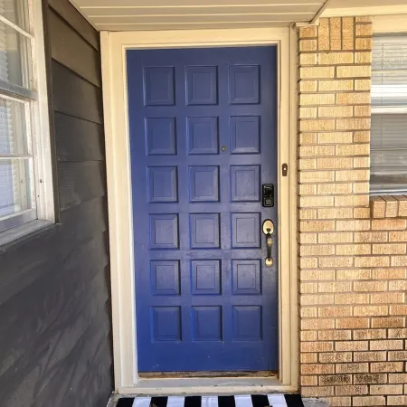 Entire home, walking distance to OU