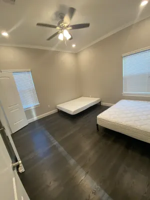 Luxury 3bed 2.5bath home with Master balcony