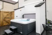 Camellia House, indulge in luxury at our Victorian gem in the heart of Abersoch! Hotels in Abersoch