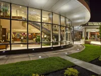 Embassy Suites by Hilton Buffalo Hotel berhampiran Menara Statler