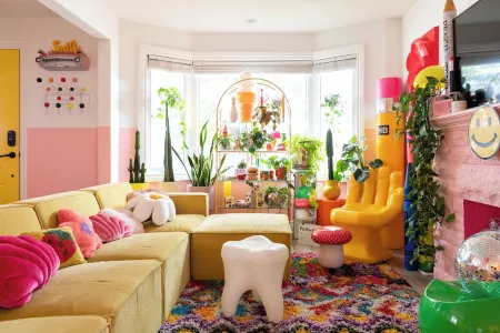 Colorful & Funky Getaway – A Vintage Dream Come True